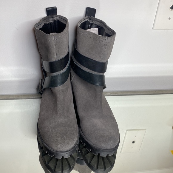 Nine West suede boots size 7 1/2 - Picture 4 of 5